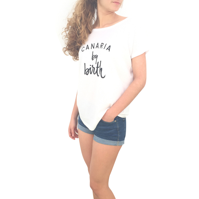 Canaria by birth mujer negro Lateral camiseta