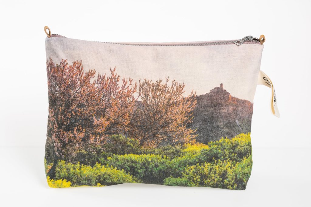 Almond bossoms in el Roque Nublo front pouch